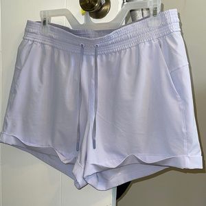 Lululemon Spring Breakaway Short 5-Inch